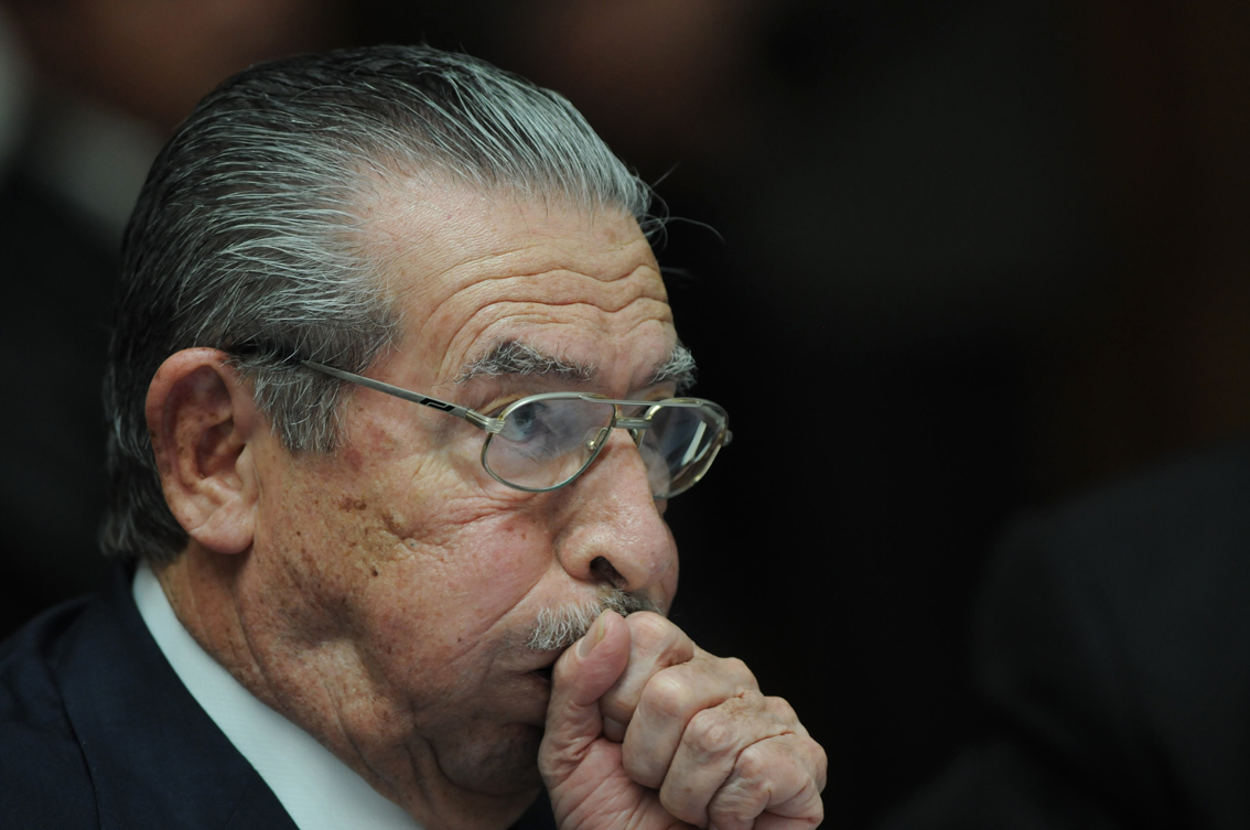 Ríos Montt quedó sin abogados defensores. 