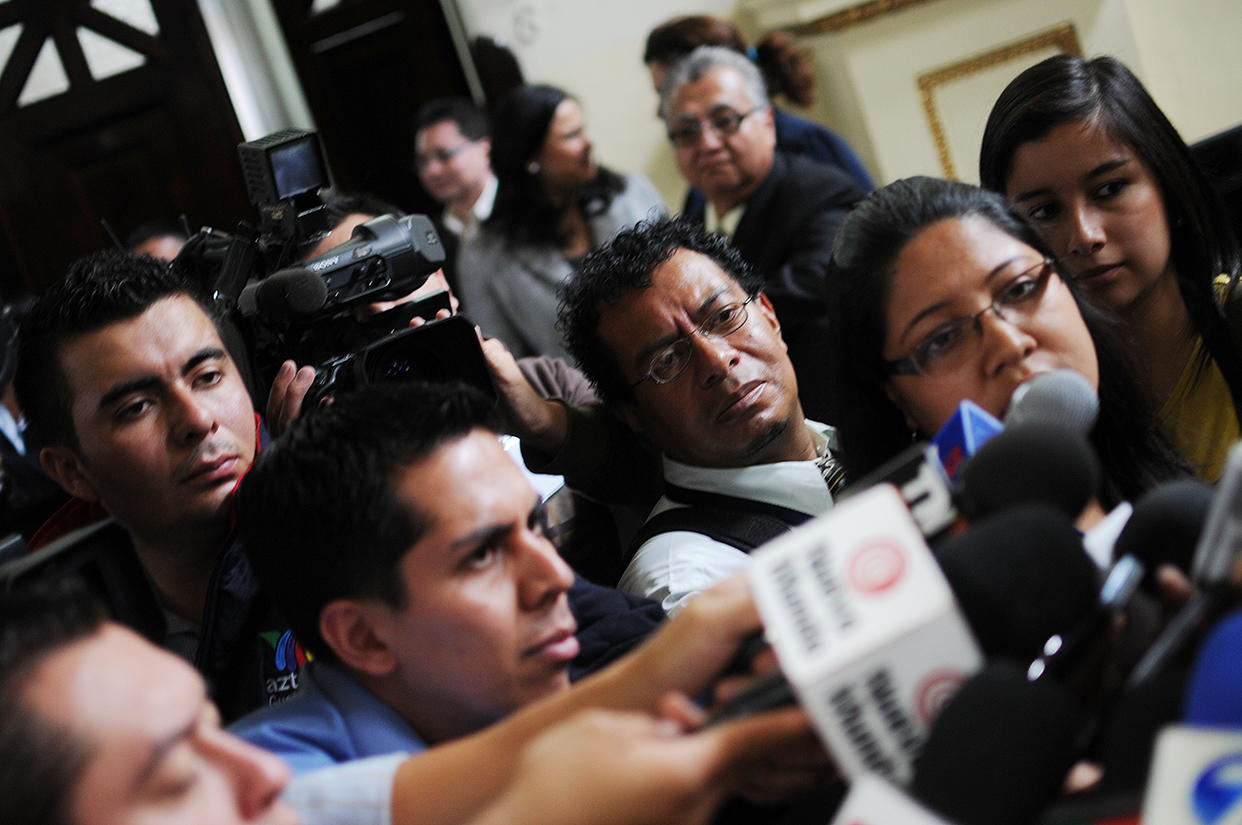 Los periodistas guatemaltecos se ven expuestos en el ejercicio de su profesión.  