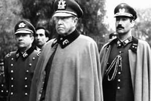Al frente, el general Augusto Pinochet. CIPER/Cortesía