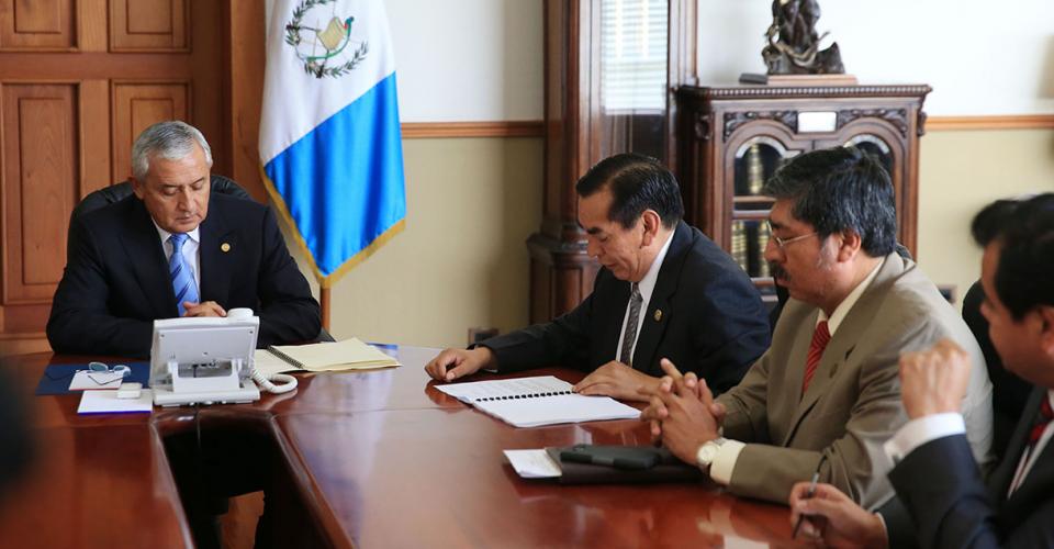 El presidente Otto Pérez se reunió ayer con los integrantes de la Instancia Coordinadora del Sector Justicia, quienes recomendaron prórroga a la CICIG. 