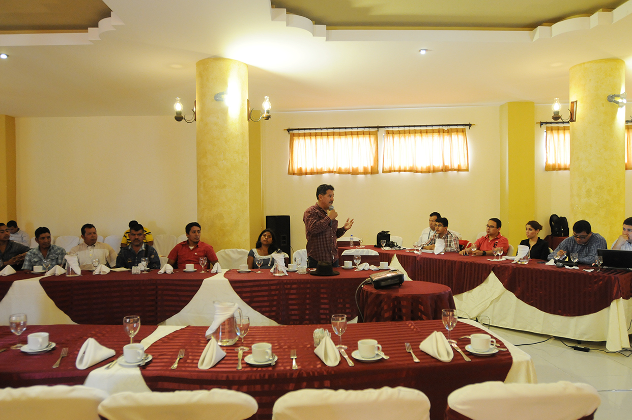 Representantes de algunas comunidades de Huehuetenango se reunieron con personal de Energuate y autoridades departamentales de Huehuetenango. 