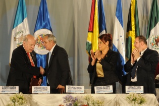 Durante la asamblea, el gobierno de Pérez Molina puso en la mesa temas como la despenalización de las drogas y el rechazo al aborto y el matrimonio entre personas del mismo sexo. 