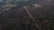 Vista aérea de la pista clandestina ubicada a la par del pozo Xan-30 de la empresa petrolera Perenco
