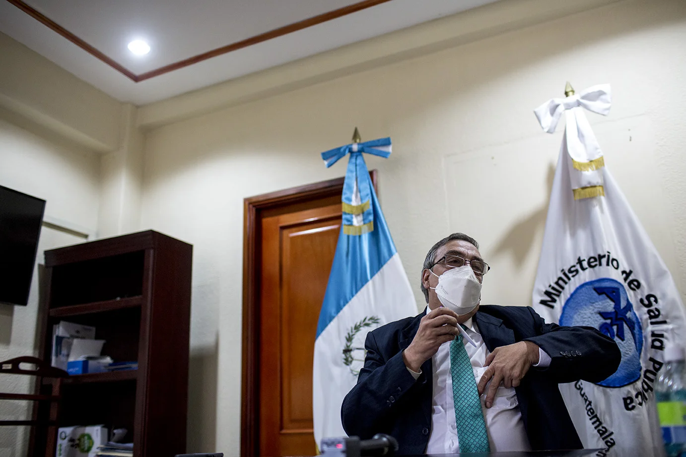 El Ministro de Salud, Francisco José Coma Martín, en su despacho, en su segunda semana de trabajo a cargo del MSPAS. Foto:Simone Dalmasso